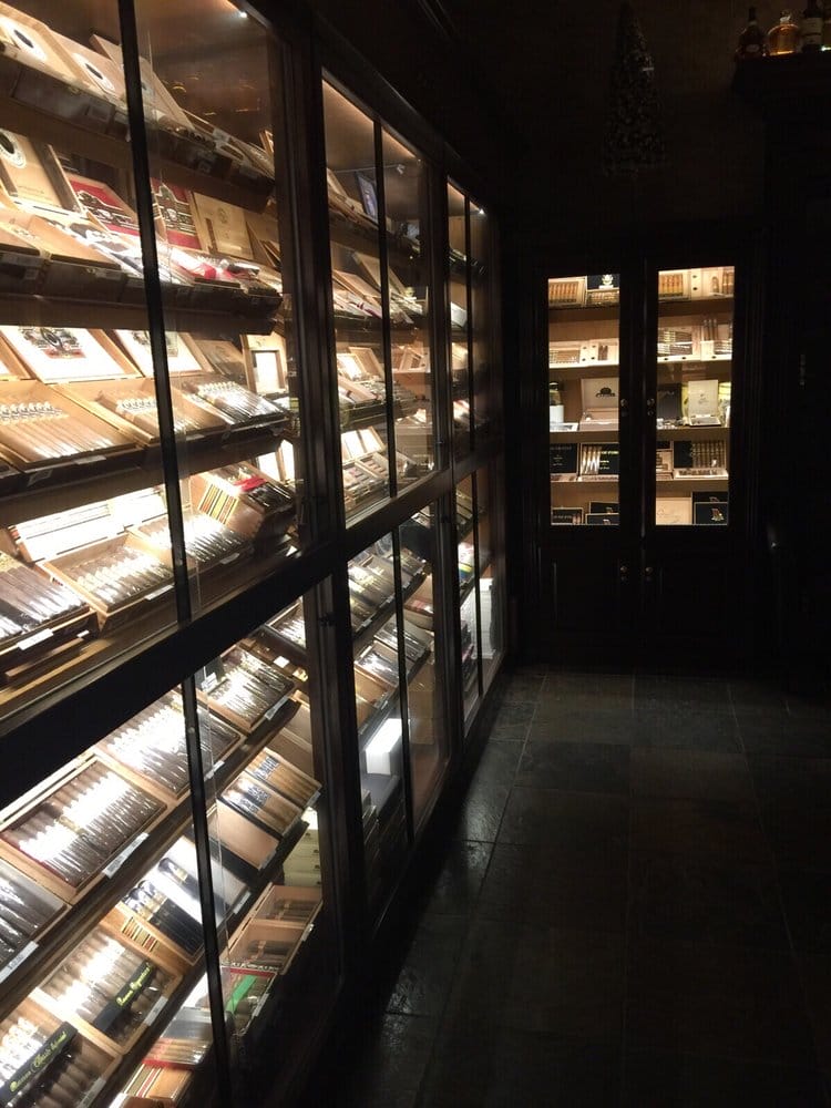 Titan Cigar Shop & Lounge (Gambrills, MD)