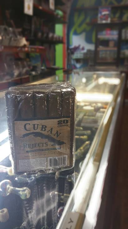 Tobacco King Smoke Shop (Kahului, HI)