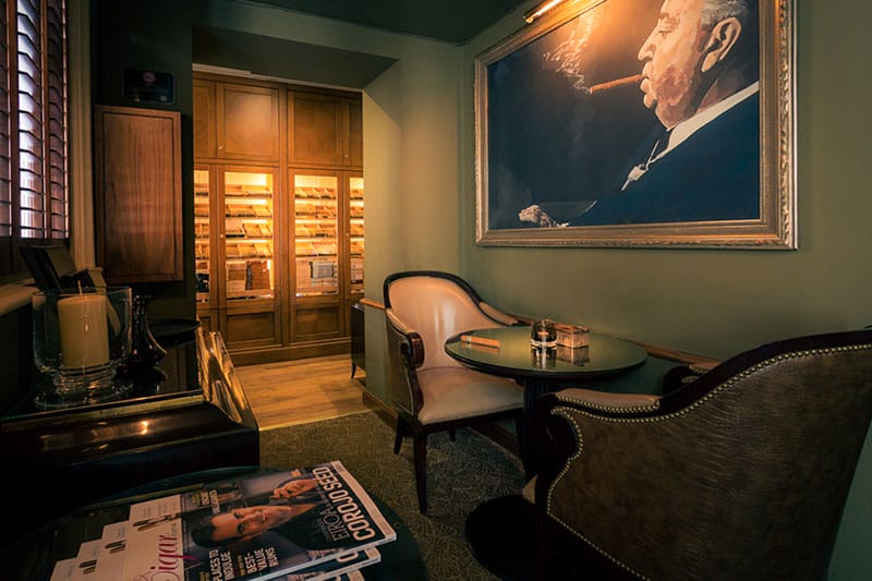 Cigars at No. Ten
