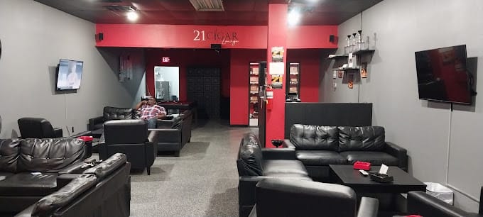 21 Cigar Lounge
