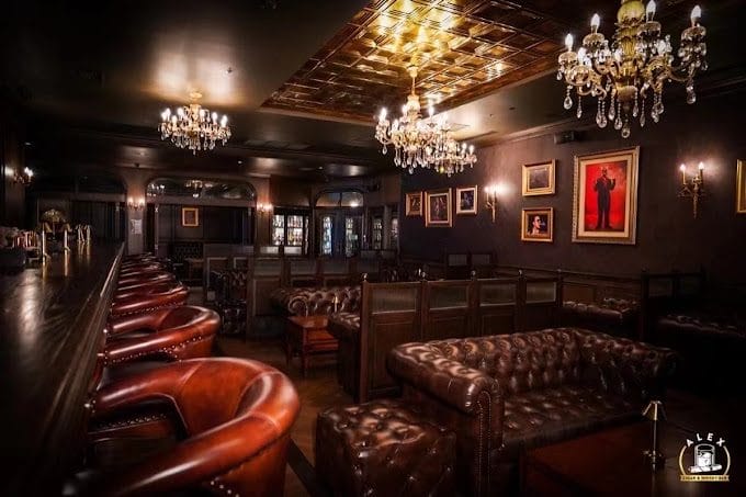 Alex Cigar & Whisky Bar